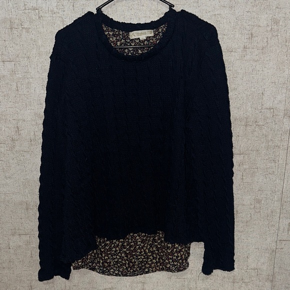Suzanne Betro Tops - Suzanne Betro dark blue two in one Cable Knit Sweater with Floral Hem sweater